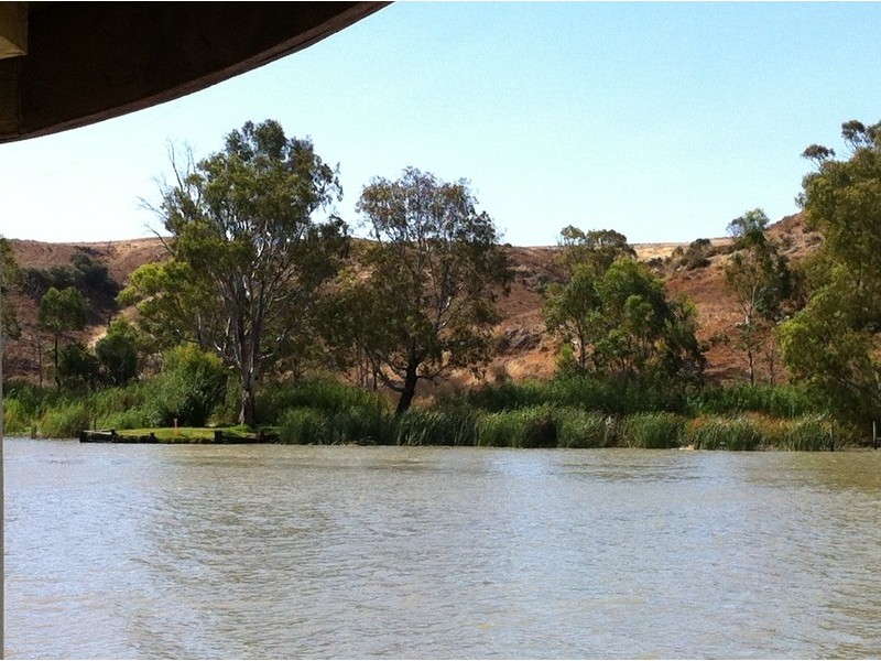 5 Rocky Point Road, Mannum SA 5238