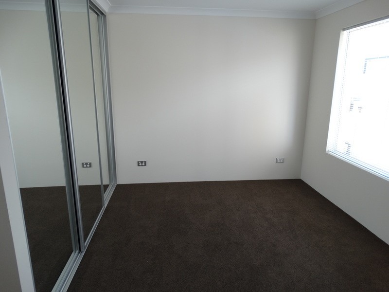 5 Needletail Avenue, Alkimos WA 6038