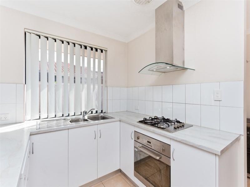 4/289  Wharf Street, Queens Park WA 6107