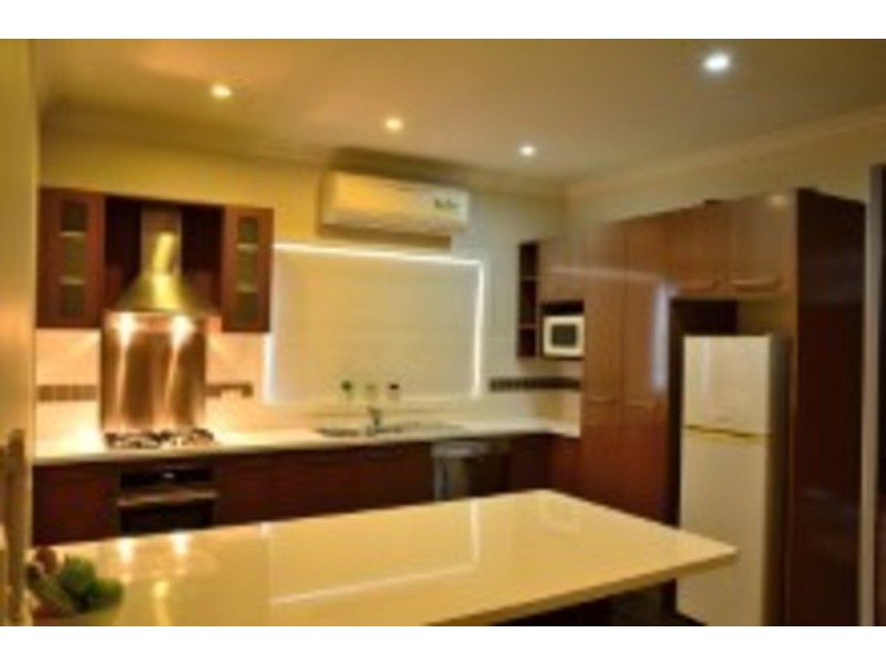 201 Farmborough Road, Farmborough Heights NSW 2526