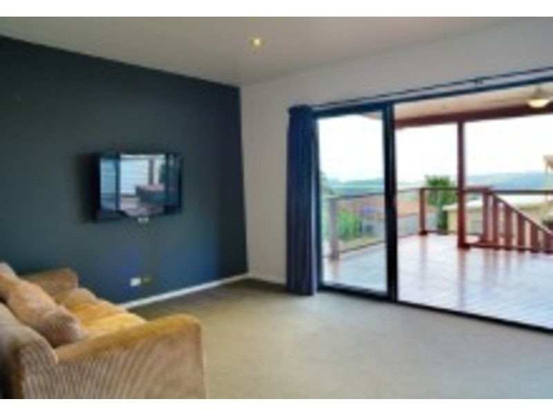 201 Farmborough Road, Farmborough Heights NSW 2526