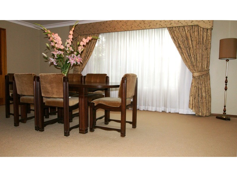 7 Langdon Road, Baulkham Hills NSW 2153