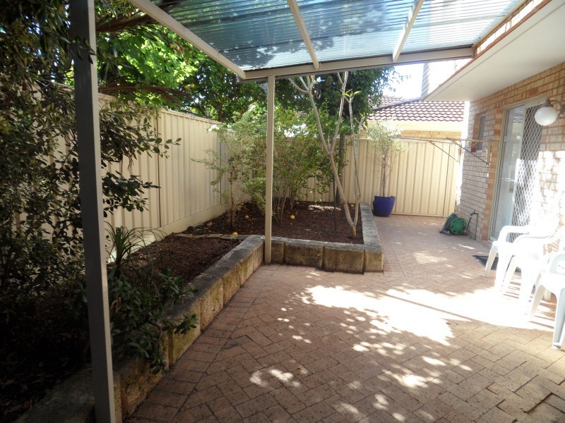 4/21 Fletcher St, Applecross WA 6153