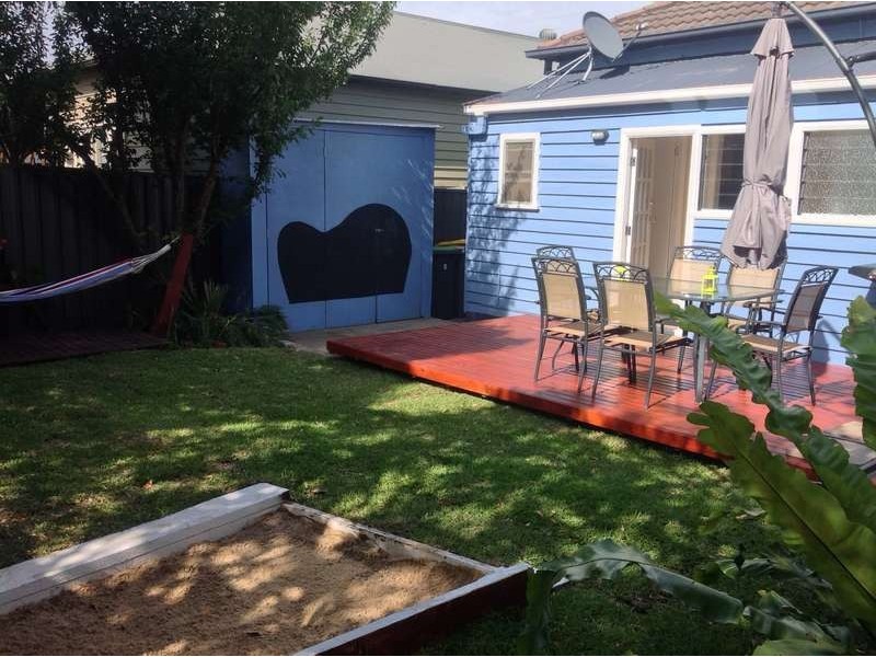 9 Tarin Street, Mayfield NSW 2304