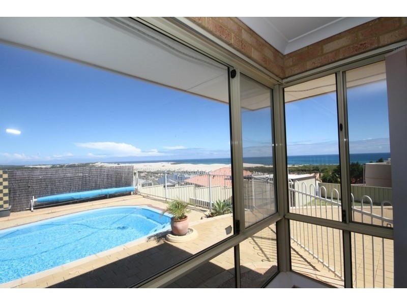 54 Bellimos Drive, Wandina WA 6530