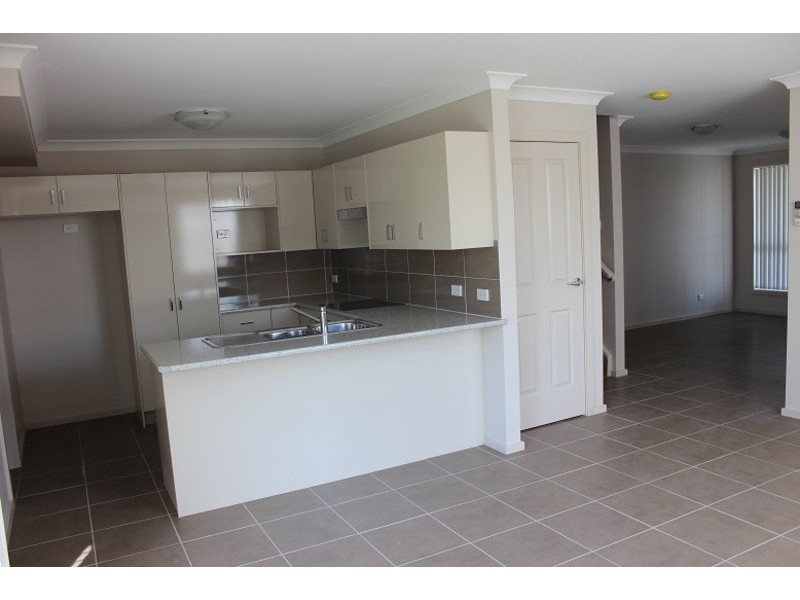 1 or 2/3 Pioneer Road, Hunterview NSW 2330