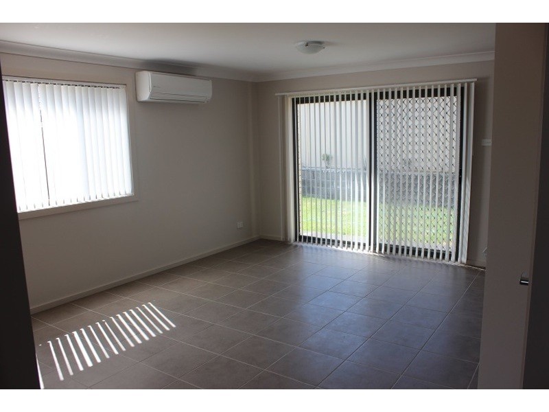 1 or 2/3 Pioneer Road, Hunterview NSW 2330