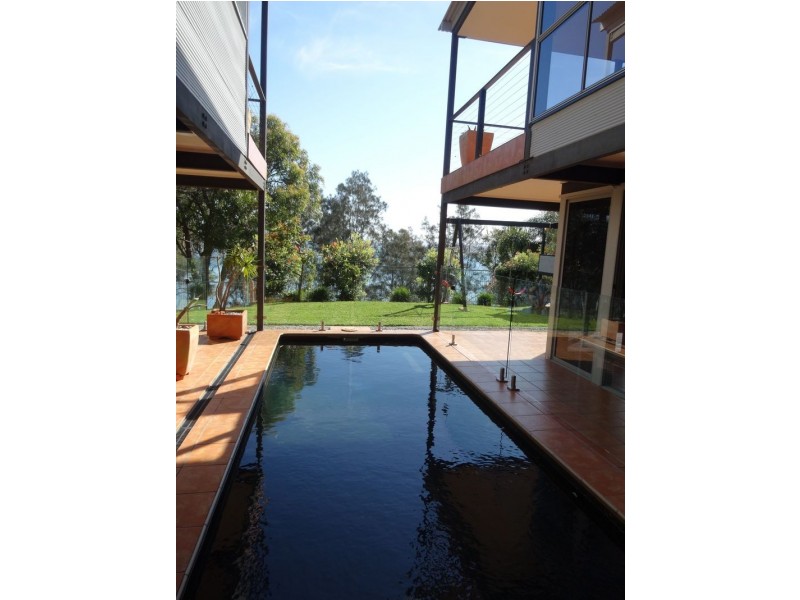 128 Beach Road, Wangi Wangi NSW 2267