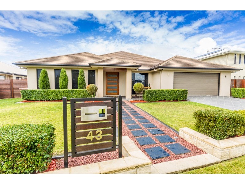 43 Creekside Drive, Narangba QLD 4504