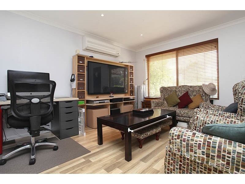 69 Challenger Avenue, Parmelia WA 6167