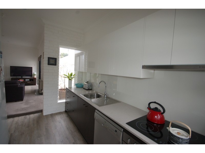 24 Merton St, Albert Park VIC 3206