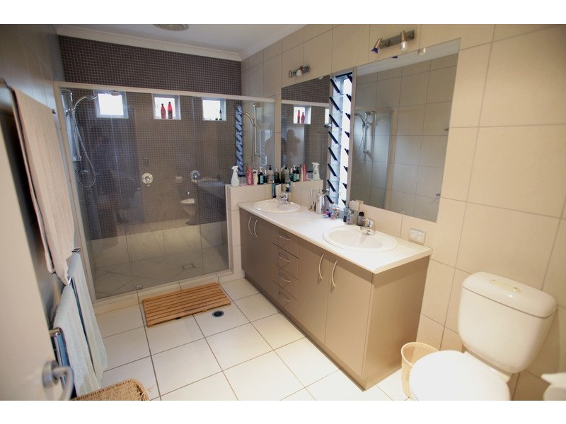 22 Sunset Drive, Little Mountain QLD 4551