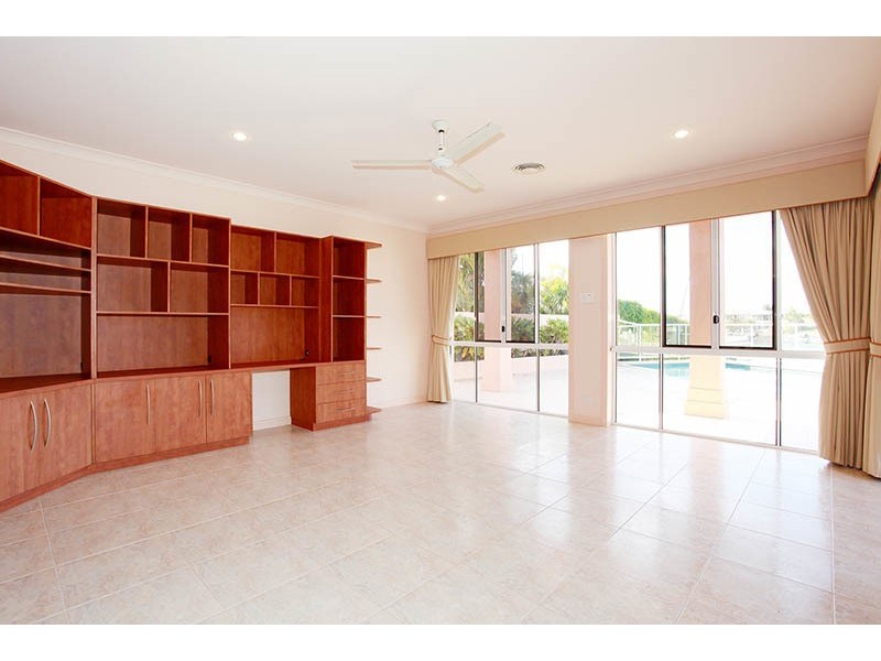 5 Martingale Court, Raby Bay QLD 4163