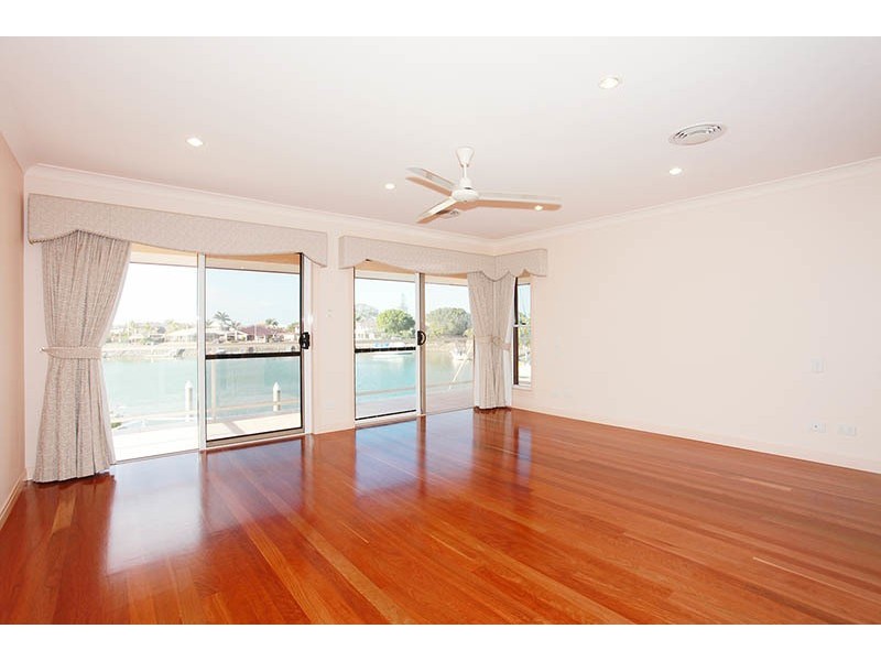 5 Martingale Court, Raby Bay QLD 4163