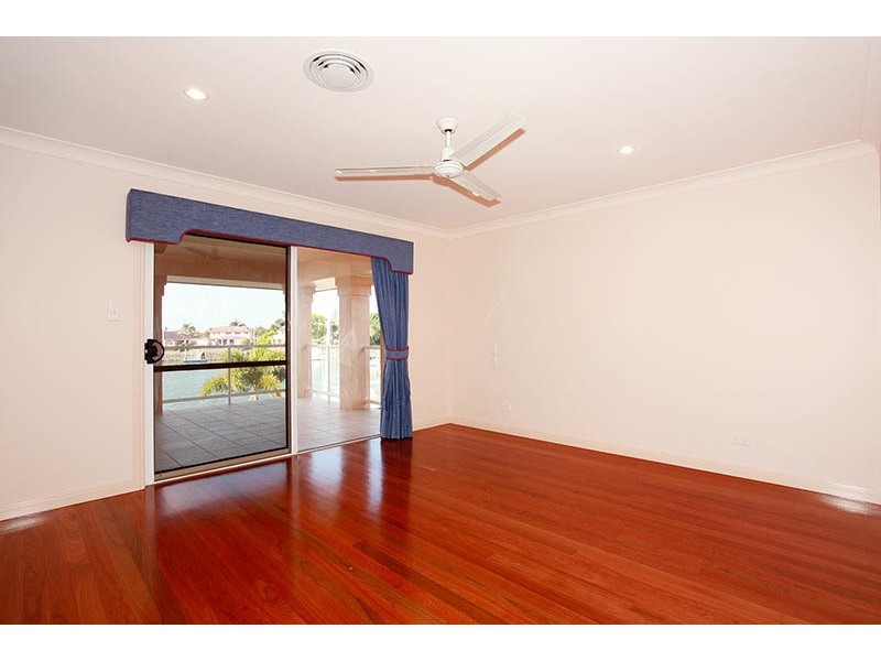 5 Martingale Court, Raby Bay QLD 4163