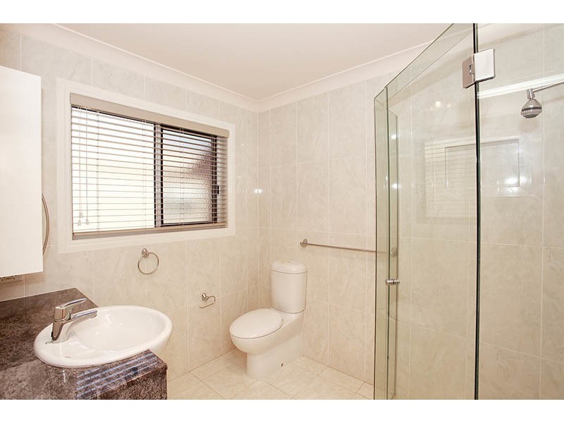 5 Martingale Court, Raby Bay QLD 4163