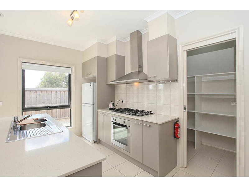 8  Hemlock Way, Epping VIC 3076