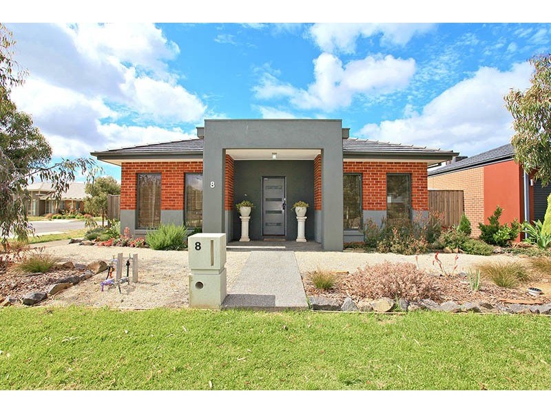8  Hemlock Way, Epping VIC 3076