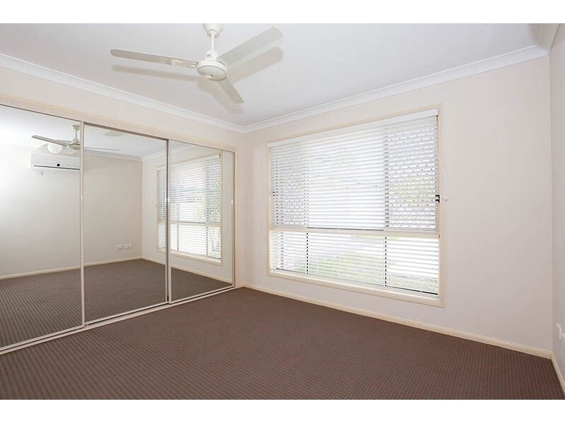 48 Gleneagles Crescent, Oxley QLD 4075