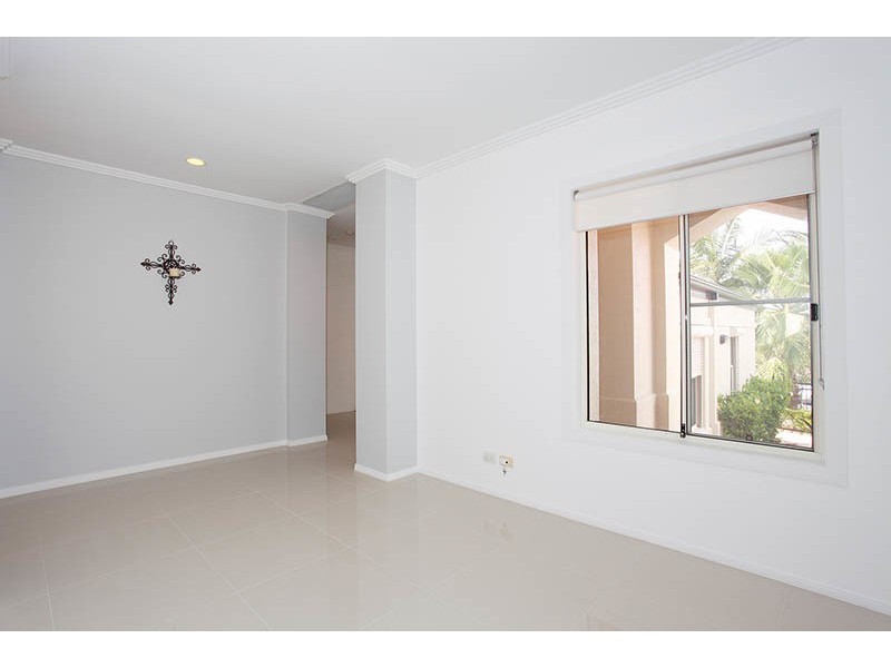 8 Musa Street, Ashmore QLD 4214