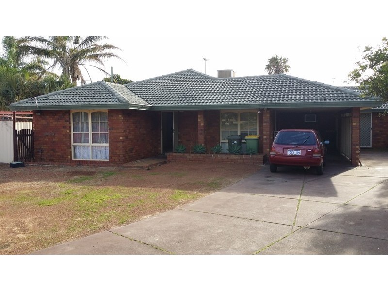 32 Almond Way, Forrestfield WA 6058