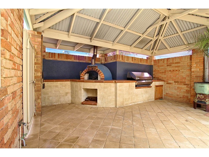 2 Fantail Pass, Joondalup WA 6027