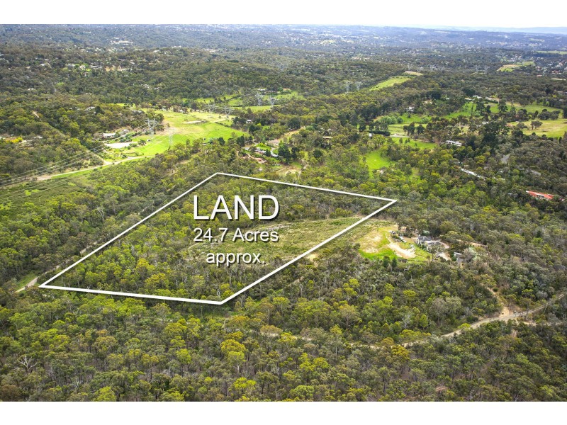 35 Laughing Waters Road, Eltham VIC 3095