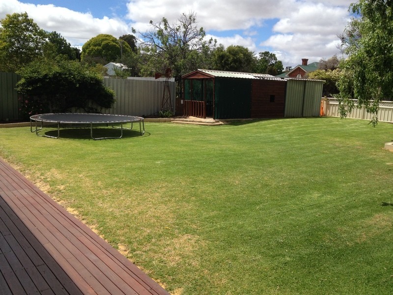 18 Hansard Street, Narrogin WA 6312