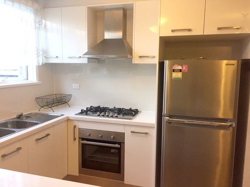 12 Grover Rd, Doncaster VIC 3108