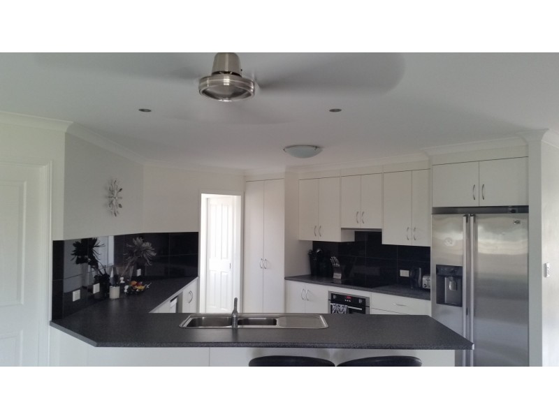 7 Highland Court, Emerald QLD 4720