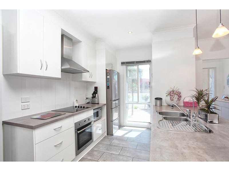 2C Trott Grove, Oaklands Park SA 5046