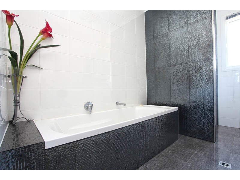 2C Trott Grove, Oaklands Park SA 5046