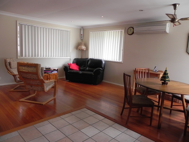 9 Lock Ave, Springfield NSW 2250