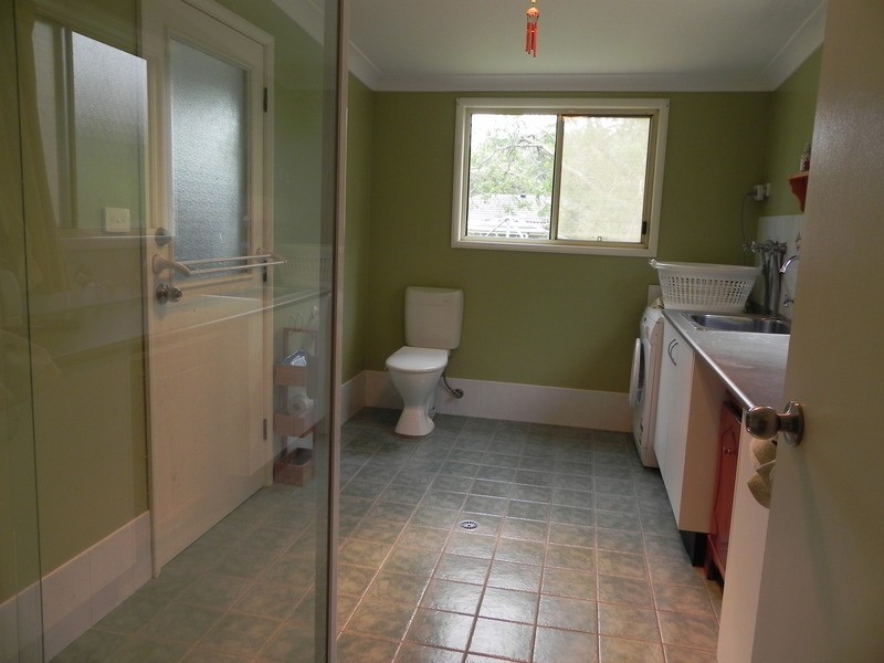 9 Lock Ave, Springfield NSW 2250