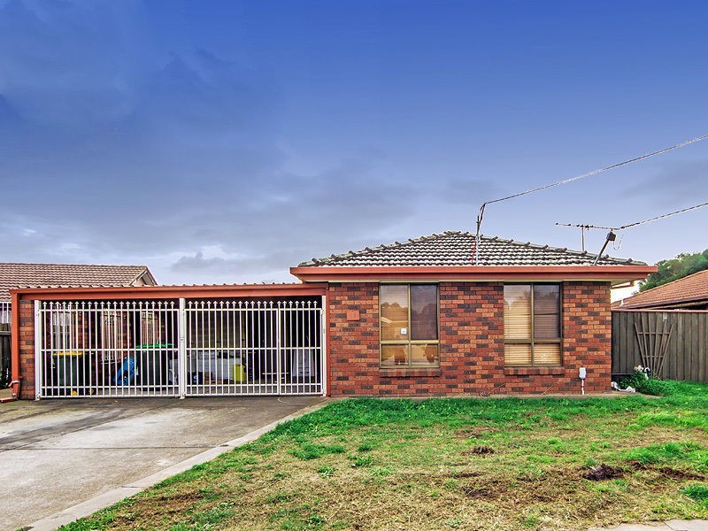 13 Daphne Crescent, Werribee VIC 3030