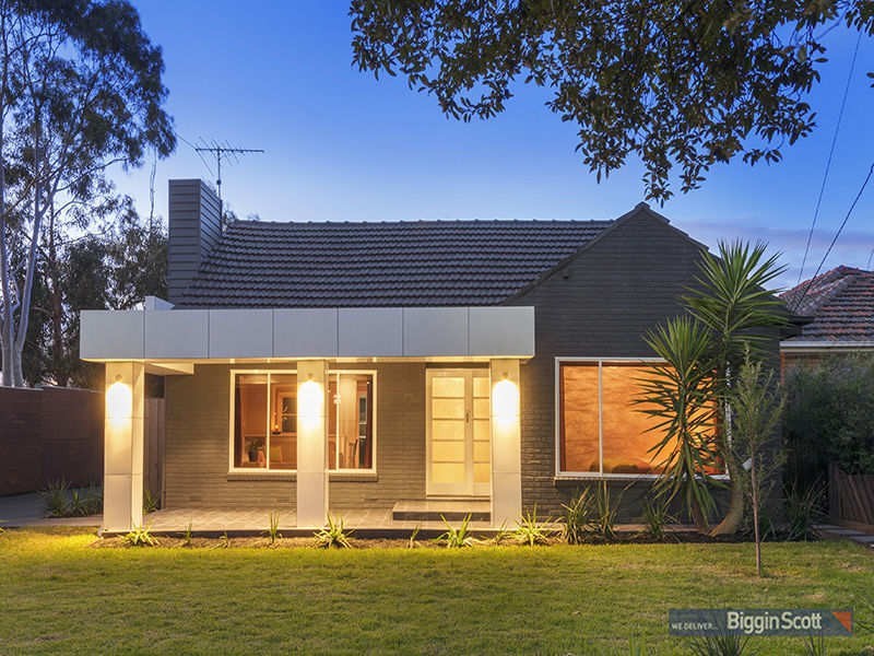 18 Viola Avenue, Brooklyn VIC 3012