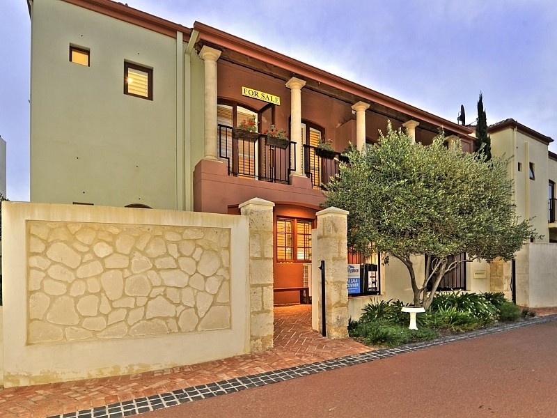 31/18 Port Quays, Wannanup WA 6210