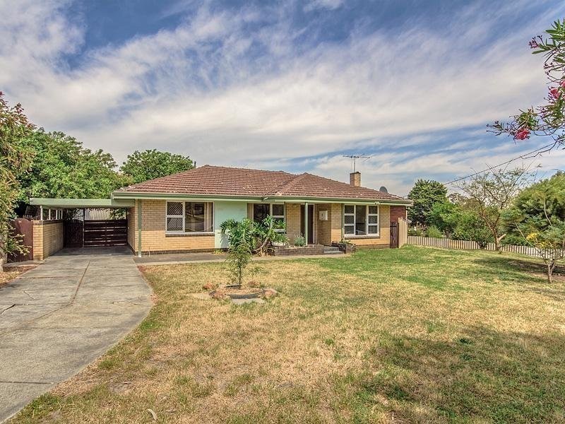 5 Hamilton Terrace, Greenmount WA 6056