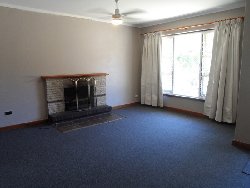 5 Hamilton Terrace, Greenmount WA 6056