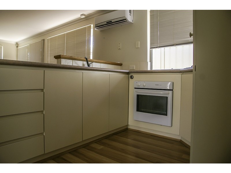 10 Hodges St, Middle Swan WA 6056