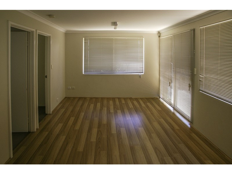 10 Hodges St, Middle Swan WA 6056