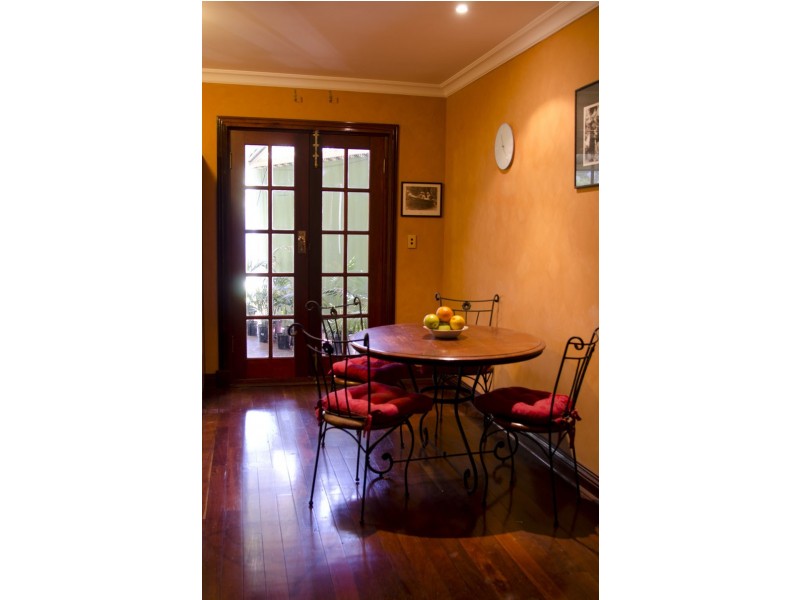 381 Daly Street, Cloverdale WA 6105