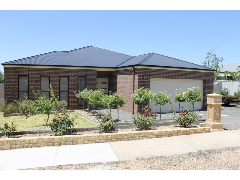 18 Arthurs crescent, Strathfieldsaye VIC 3551