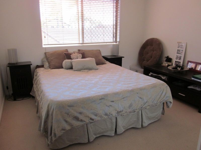 22 Dunlop Court, Mermaid Waters QLD 4218