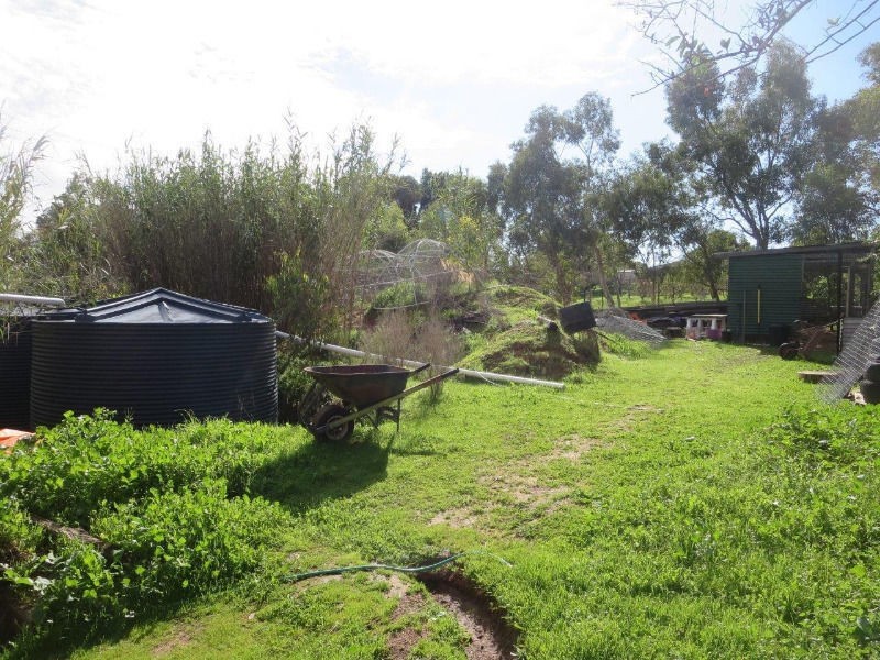 27 Coongan Avenue, Greenmount WA 6056