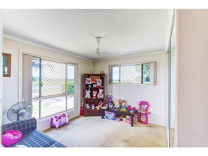 25764 peak downs highway, Walkerston QLD 4751