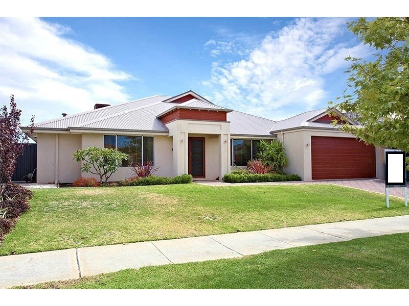 35 Beechwood Circle, Aveley WA 6069