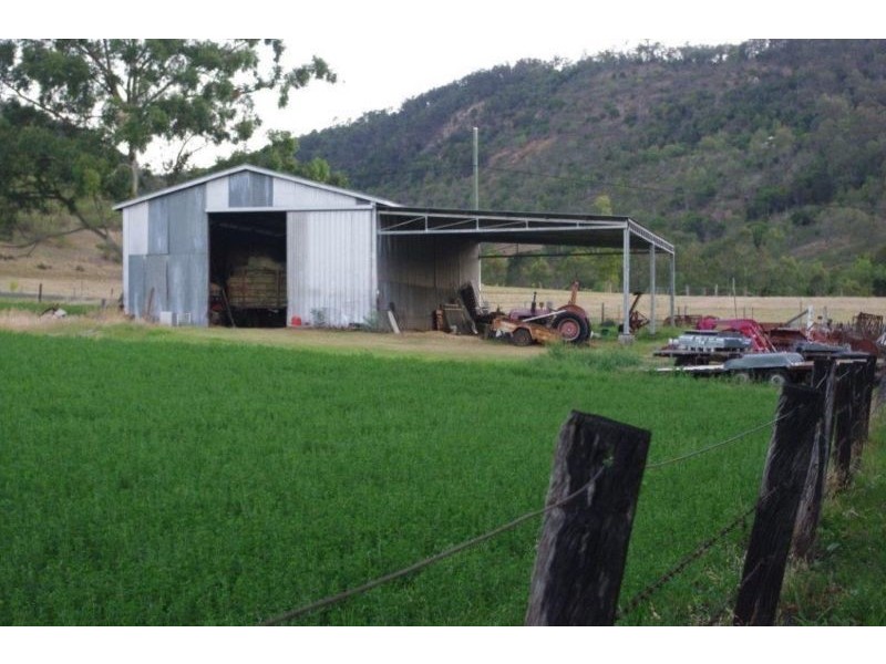 390 Stockyard Creek Road, Stockyard QLD 4344