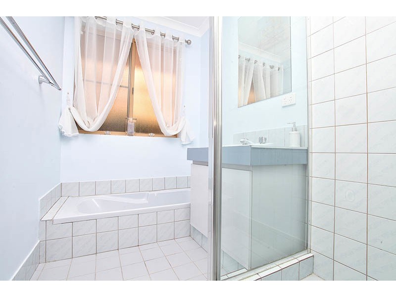 12 Selwyn Rise, Greenfields WA 6210