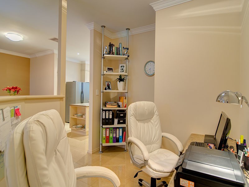 10 Signal Street, Seaford Meadows SA 5169